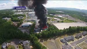 Visitors to the mall have been forced to evacuate as heavy smoke is filling up the mall. Huge Smoky Fire Hits Business In Lackawanna County Wnep Com