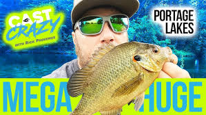 Crappie in the Shallows + Surprise Musky Follows!