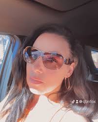 Deena Irwin's Instagram, Twitter & Facebook