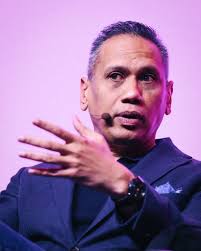 Oggi, Cesc Fàbregas e Mirwan Suwarso hanno illustrato il loro entusiasmante  progetto per il Como 1907 davanti a una folla gremita al sxswlondon. Tutto  è stato discusso con il giornalista James Horncastle: