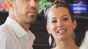 Anna maria ferchichi (frau von bushido) gefällt es gar nicht wie sich fler öffentlich zu bushido äußert. Anna Maria Ferchichi Frau Von Bushido Verwirrt Fans Die Fragen Nach Ihrem Po Welt