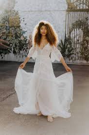 Fortuna By Rish Bridal Bohemian Curves Collection Bohemian Wedding Dresses Plu Bell Sleeve Wedding Dress Wedding Dresses Hippie Wedding Dresses Plus Size