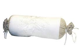 langwerpig rond kussen toffeekussen zelf maken met werkuitleg hobby blogo nl rond kussen kussen kussen maken