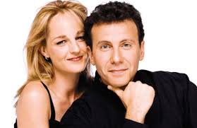 Mad About You Starring Paul Reiser Helen Hunt To Return As Event Series On Charter S Spectrum Helen Hunt You Mad Tv Show Outfits