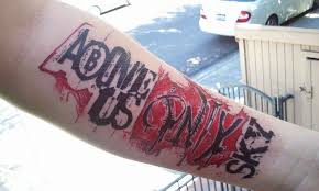 Trash Polka Lettering Tattoo Schrift Buchstaben Tattoo Schrift Tattoo Ideen