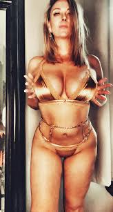 Aussie gold! 💋🇦🇺 nudes by thenaomifiles