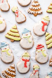 Combine powdered sugar, two tablespoons milk, and corn syrup or honey, adding more milk until icing reaches desired consistency. Vegan Royal Icing How To Decorate Sugar Cookies The Banana Diaries