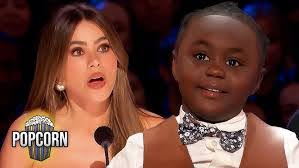 Dixie Taylor's Instagram, Twitter & Facebook