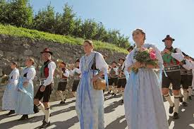 Frauentracht Schenna Suedtirol Klederdracht Zuid Tirol Tirol