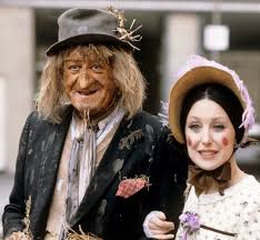 She is known for her work on the lord of the rings: Kids Tv Favourite Worzel Gummidge Is Being Remade For New Comeback Series