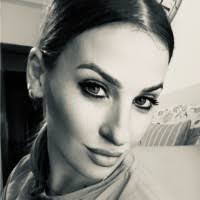 Alessandra Basso's Instagram, Twitter & Facebook