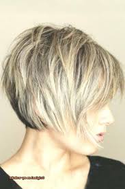 The short haircut and very french bob is striking by itself in the very 1920's length and mahogany kissed. Fresh Kurze Bob Frisuren 2019 Bob Frisur Haarschnitt Kurz Kurzhaarfrisuren