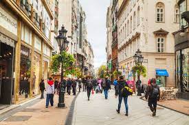 Budapest has been the home of a number of famous sculptors. The Best Attractions On The Pest Side Of Budapest Mapquest Travel