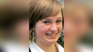 Lisa Hintze's Instagram, Twitter & Facebook