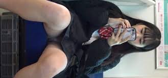 電車対面したJKのパンチラを追いかけて！！2人のかわいい天使JKちゃん | リクスープール 電車対面したJKのパンチラを