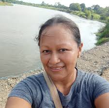 Aura Reyes updated her profile picture.