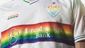 Hier jetzt das neue trikot des fsv mainz 05 bestellen. Vfb Stuttgart News Vfb Prasentiert Sondertrikot Fur Mehr Vielfalt Fussball News Sky Sport