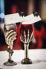 Continuing the theme of halloweddings, i'd like to tell of centerpieces today as every table of your reception needs one. 30 Chic Fun Halloween Wedding Ideas By Theme Elegantweddinginvites Com Blog