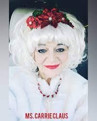 Carrie Claus's Instagram, Twitter & Facebook