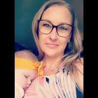 Jennifer Zuber's Instagram, Twitter & Facebook