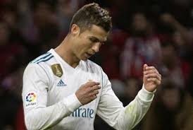 Хуан мартинес мунуэра назначает аут команде реал мадрид на половине поля команды гранада. Kalahkan Real Madrid Granada Dibantu Cristiano Ronaldo Republika Online
