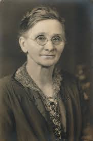 Mary Gartner's Instagram, Twitter & Facebook