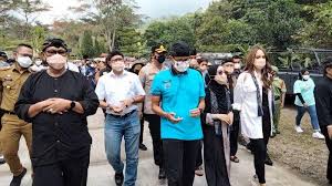 Banyak cara yang bisa kamu lakukan untuk. Https Cirebon Tribunnews Com 2021 06 06 Kronologi Sejumlah Warga Subang Kuningan Positif Covid 19 Awalnya Ada 7 Orang Yang Terpapar Corona Https Cdn 2 Tstatic Net Cirebon Foto Bank Images Ilustrasi Virus Corona23 Jpg Ilustrasi Virus Corona Ilustrasi
