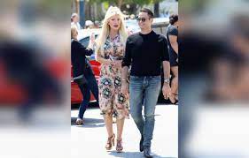 Tori spelling, 47, and her husband dean mcdermott, 54, celebrated mother's day with a trip to an orange county beach resort with their five children and it looks like they had quite a fun and. Ahhou1ip3jxdhm