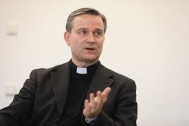 Der kölner dom und das domkapitel. Neuer Generalvikar Des Erzbistums Koln Markus Hofmann Im Interview Man Muss Als Christ Ein Bisschen Ruckgrat Haben Kolnische Rundschau