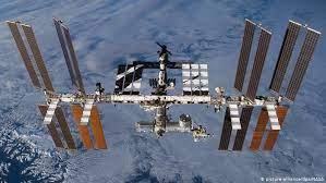 Die internationale raumstation (iss) ist ein gemeinsames projekt der fünf raumfahrbehörden: Nasa To Open International Space Station To Tourists From 2020 News Dw 07 06 2019