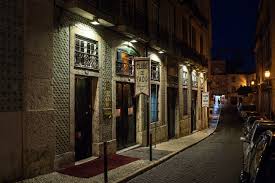 Ou Ecouter Du Fado A Lisbonne Avec Images Lisbonne Voyage Lisbonne Portugal