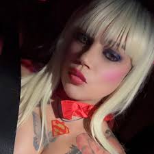 Let's welcome our new members! We are so glad you are here! Please remember  to be kind! Negative comments are not allowed.. We can't wait to see your  amazing decorations! Jennifer Wilcox,