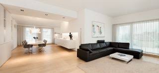 Eine penthousewohnung ist eine dachwohnung in der obersten etage eines hochhauses. Penthousewohnung T Regensburg Architekturobjekte Heinze De