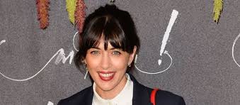 Vivement critiqué pour avoir soulevé la jupe de nolwenn leroy à proche de laurent baffie, nolwenn leroy avait défendu son ami après son geste jugé par beaucoup comme déplacé. Nolwenn Leroy Defends Baffie Laurent After The Scandal Of The Dress Up And Point The Finger At Cyril Hanouna Gala The Siver Times