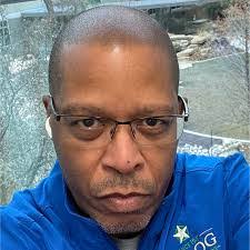 Derek Arrington's Instagram, Twitter & Facebook