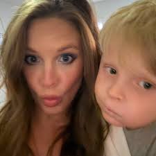 Defying the laws of physics? This video recorded over San Francisco appears  to show a plane just hanging in the air. So what's going