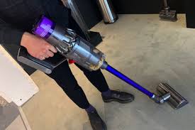 We're here to share news and updates about dyson technology. Dyson V11 Cordless Vacuum Cleaner Review Pocket Lint