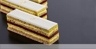 Mengusung moto teratas karena kulitasnya, semua produk holland bakery dipastikan dibuat dari bahan berkualitas tinggi yang diproses secara modern. Opera Cake Holland Bakery Wiki Cakes