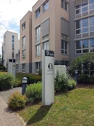 Umso erstaunlicher ist es für verbraucher, wenn sie von einer. Datei Advanzia Bank Munsbach Jpg Wikipedia