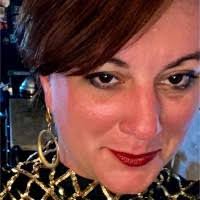 Ashlee Warner's Instagram, Twitter & Facebook