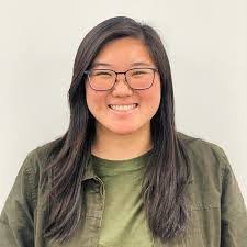 Rachel Sinn's Instagram, Twitter & Facebook