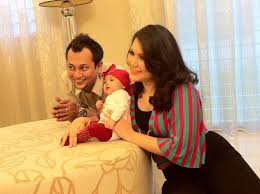 Allahu seb4knya, terus kuat elyana !! 6 Gambar Terbaru Elyana Bersama Suami Dan Anak Carigold Forum