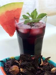 Negronews Vous Invite A Decouvrir La Recette Du Jus De Bissap Tres Consomme Au Senegal Et En Guinee Il Est Populaire A Recettes De Cuisine Gastronomie Recette