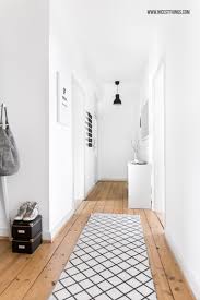 Schmalen Flur Einrichten Ferm Living Wandtattoo Tray Table Nicest Things Einrichten Ferm Flur Living Ni In 2020 White Hallway Hallway Decorating White Hall