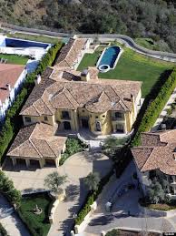 Download and use 10,000+ kim kardashian house bel air stock photos for free. Kim Kardashian And Kanye West Splash Out On 11m Bel Air Mansion Huffpost Uk
