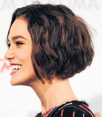 She pulled off this fierce short hairstyle to some extent! Keira Knightly Wavy Choppy Short Bob Hairstyle Women Hairstyles