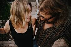 Live Music In Clinton: Barefoot and Sunshine