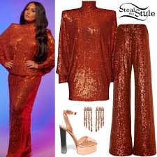 Demi lovato will host the 2020 people's choice awards next month. Demi Lovato 2020 People S Choice Awards Steal Her Style