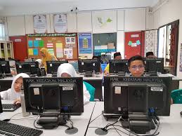 Filem penuh tirani 3k1 2018 kolej permatapintar negara filem ini mempunyai klip sumber daripada internet. Guru Kaunseling Nurhaiza Che Mat Ujian Permata Pintar Di Sekolah