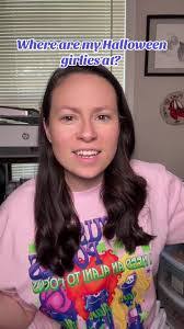 Corinne Fitzpatrick's Instagram, Twitter & Facebook